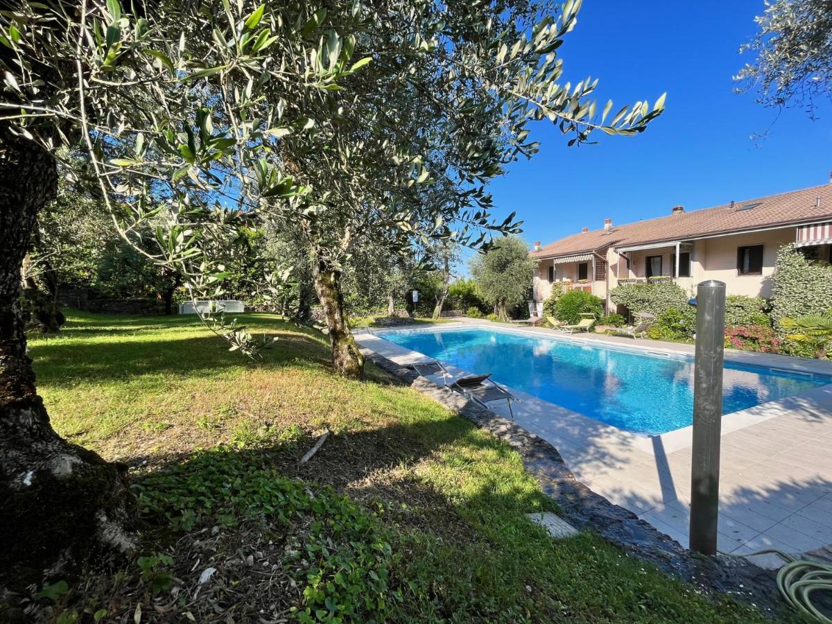 Residenza Riviera Degli Olivi Apartment Torri Del Benaco Exterior foto