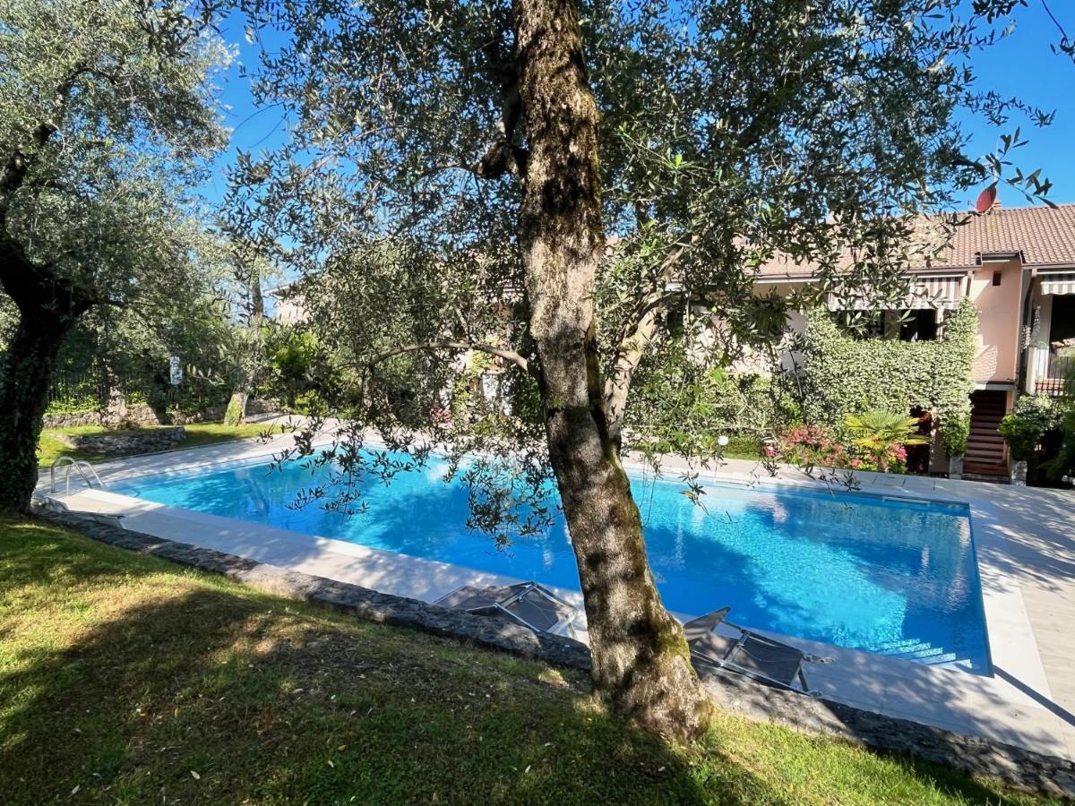 Residenza Riviera Degli Olivi Apartment Torri Del Benaco Exterior foto