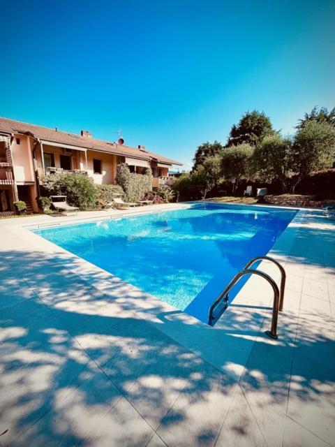 Residenza Riviera Degli Olivi Apartment Torri Del Benaco Exterior foto