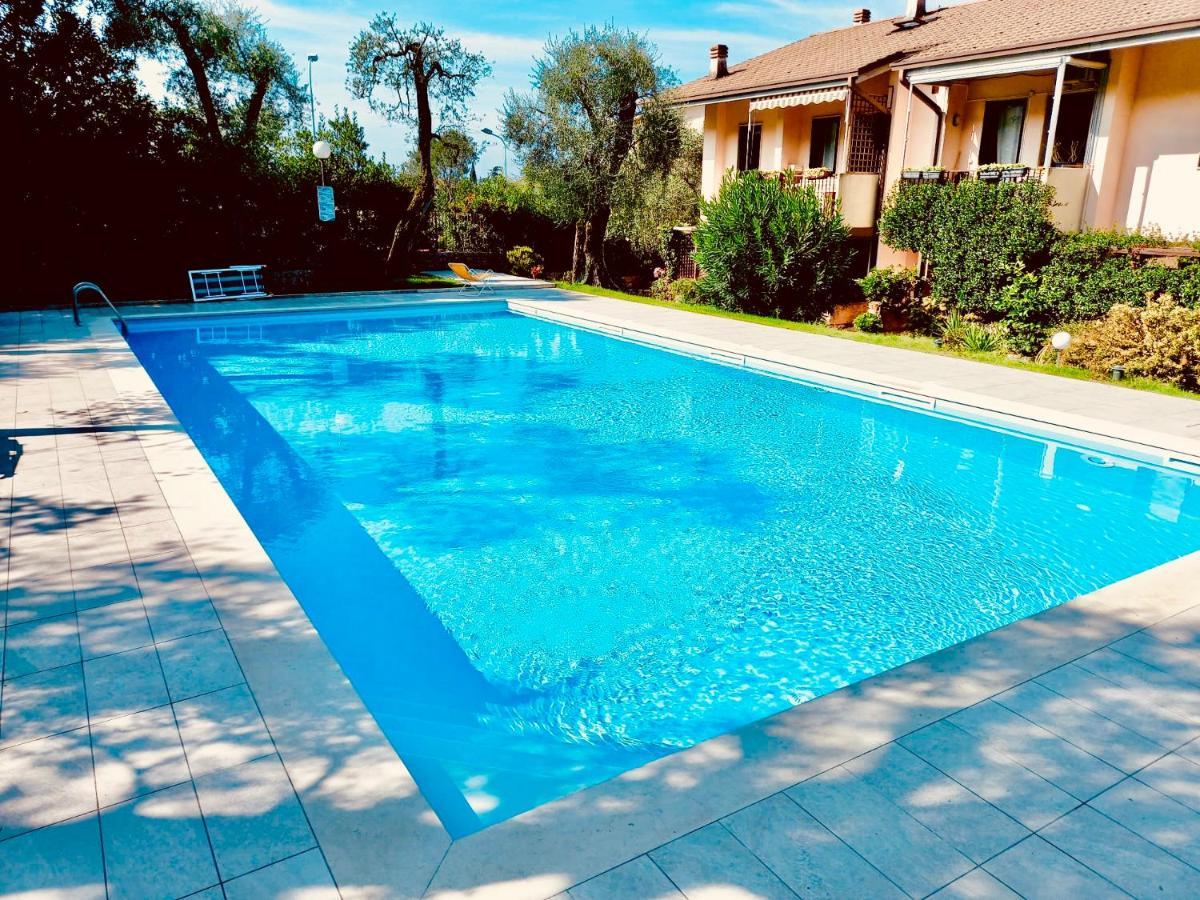 Residenza Riviera Degli Olivi Apartment Torri Del Benaco Exterior foto