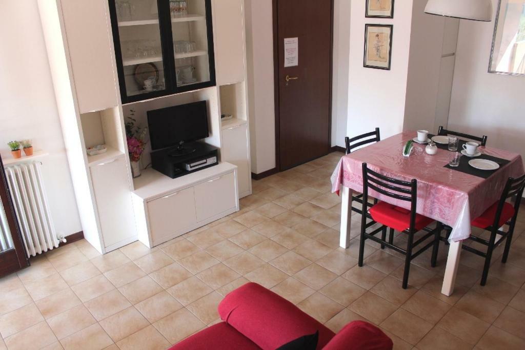 Residenza Riviera Degli Olivi Apartment Torri Del Benaco Exterior foto